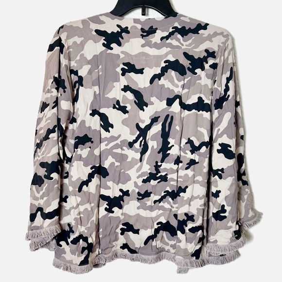 NWT Revolve Chaser Black & Gray Camouflage Open Front Jacket Fringe Kimono - Picture 5 of 5